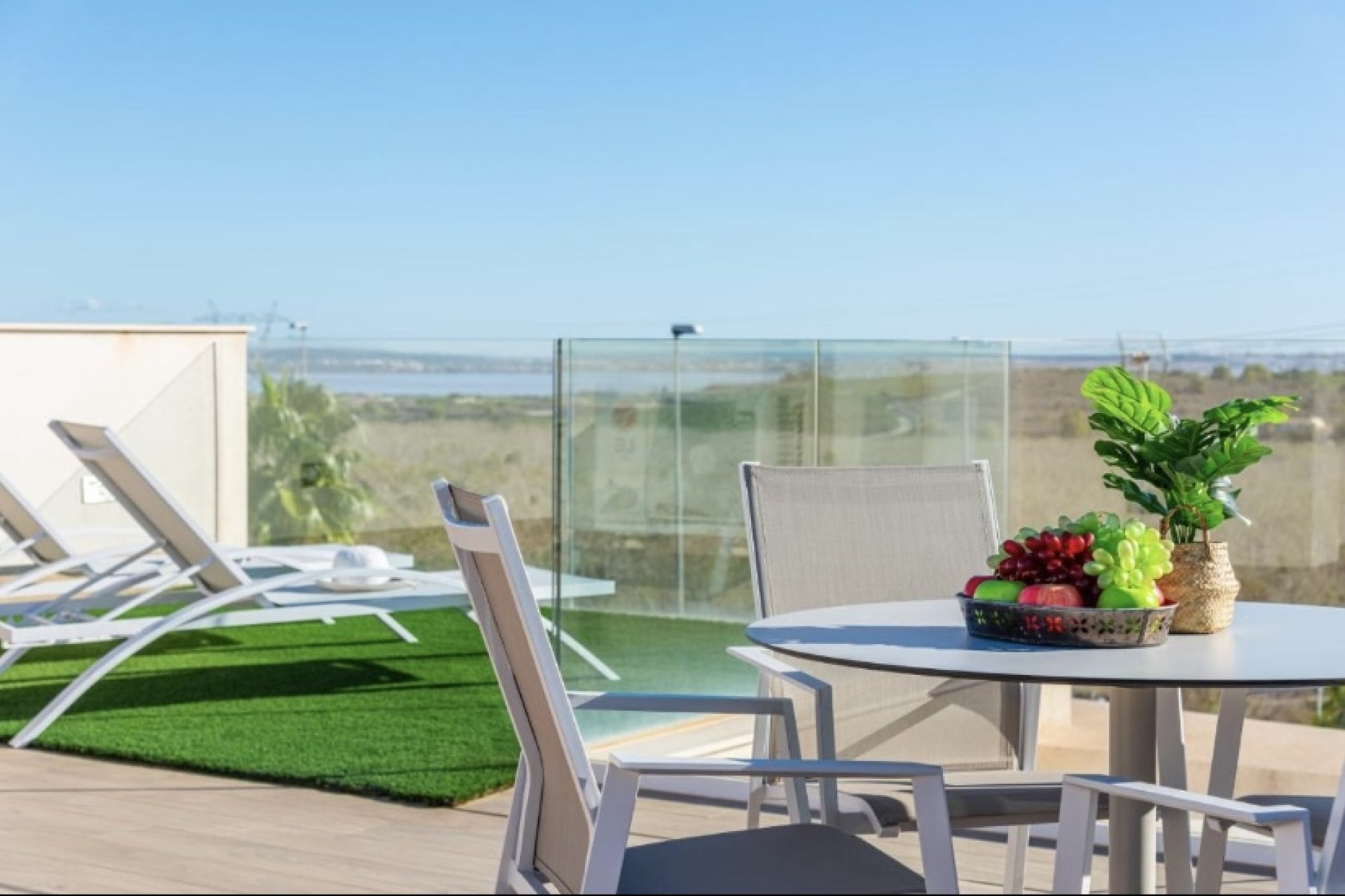 Resale - Villa -
San Miguel - San Miguel de Salinas