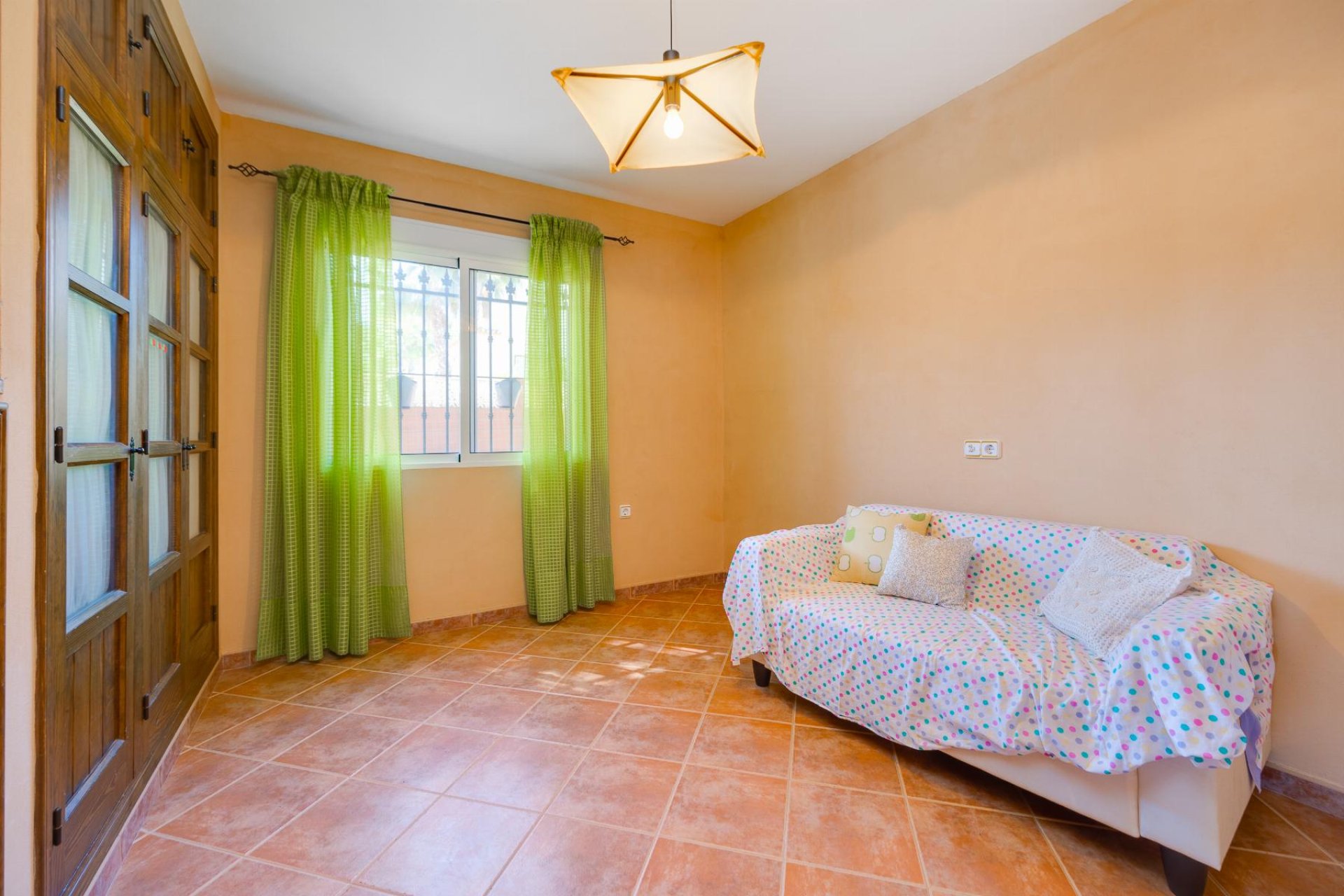 Resale - Villa -
San Miguel - San Miguel de Salinas