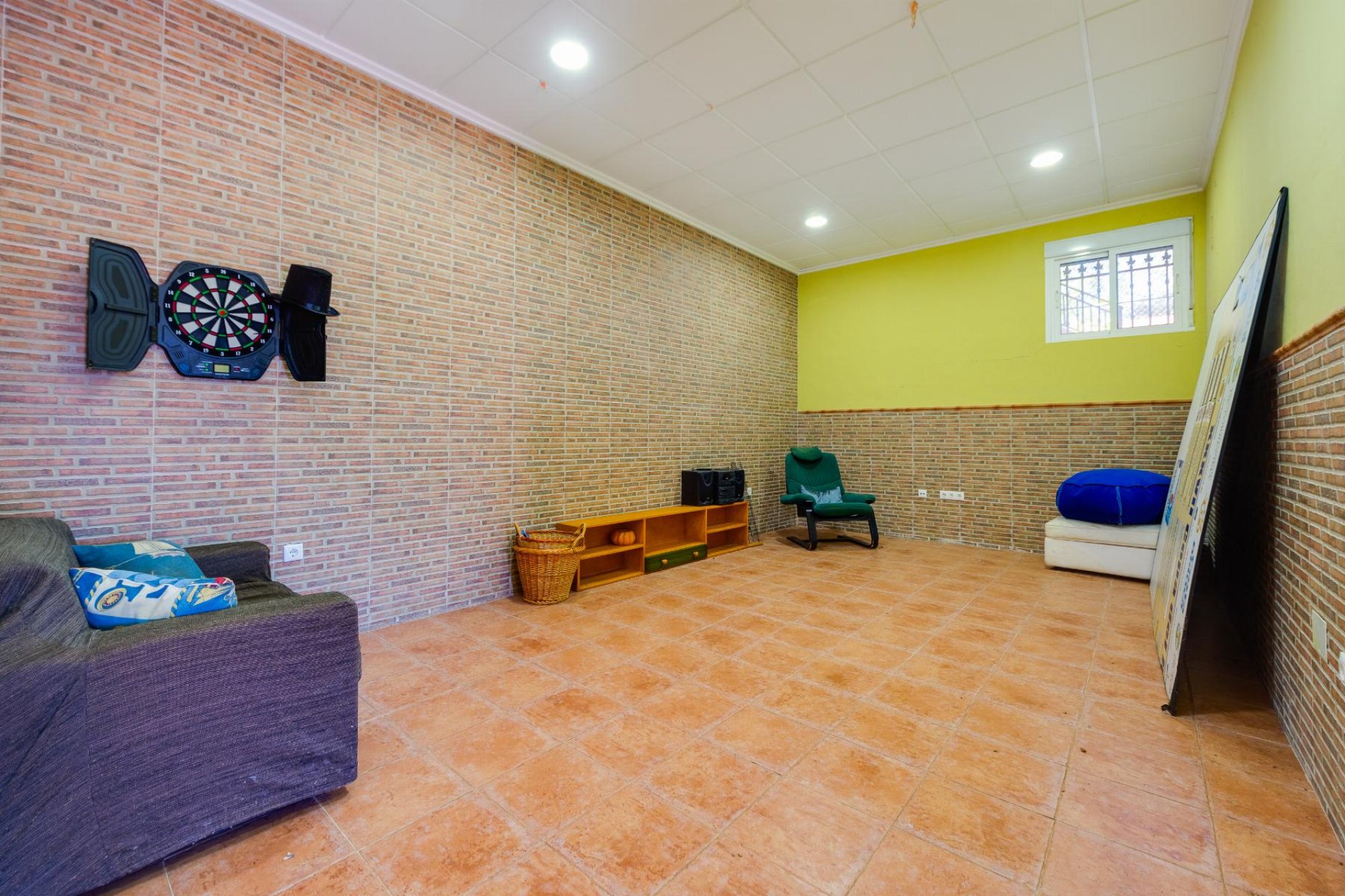 Resale - Villa -
San Miguel - San Miguel de Salinas