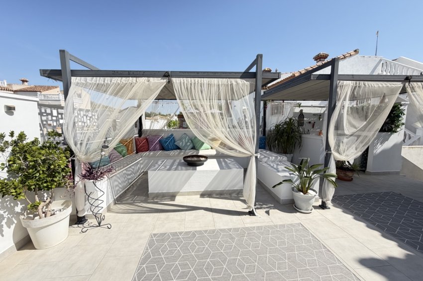 Resale - Villa -
San Miguel - San Miguel de Salinas