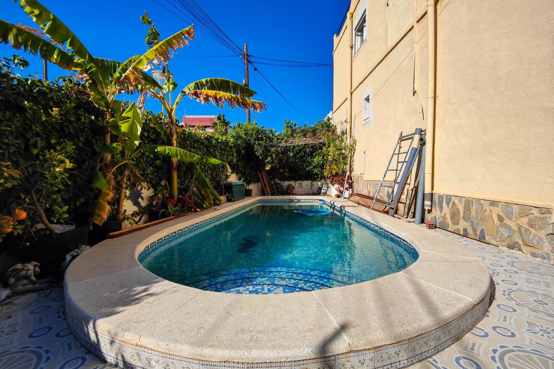 Resale - Villa -
San Miguel - San Miguel de Salinas