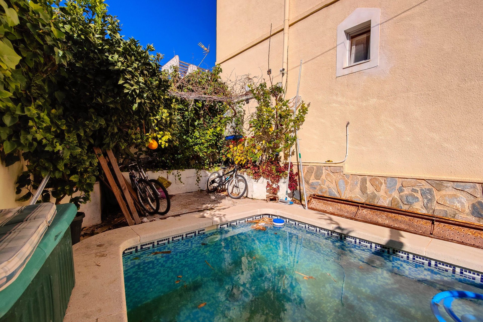 Resale - Villa -
San Miguel - San Miguel de Salinas