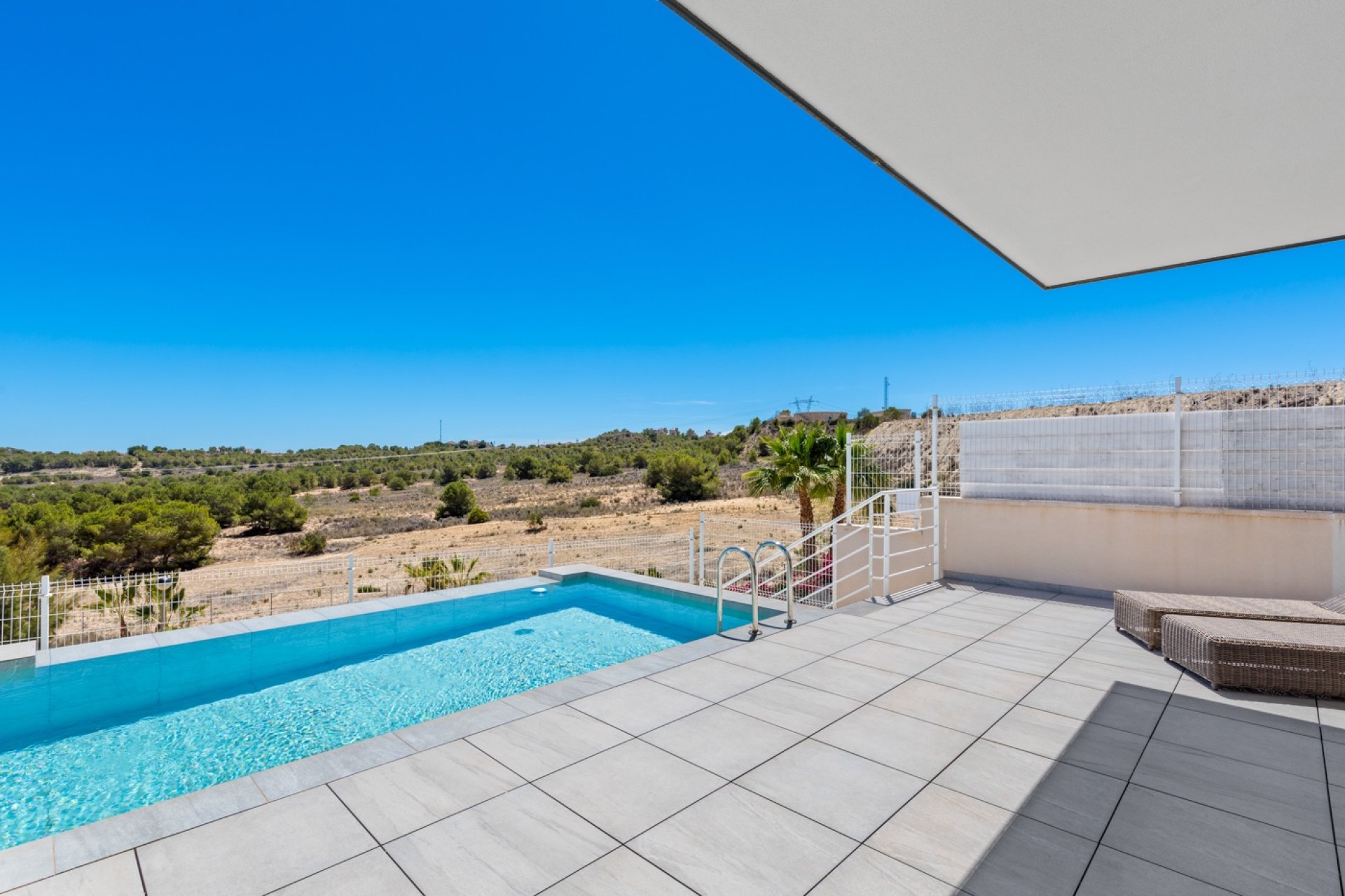Resale - Villa -
San Miguel - San Miguel de Salinas