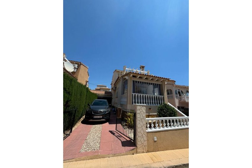 Resale - Villa -
San Miguel - San Miguel de Salinas