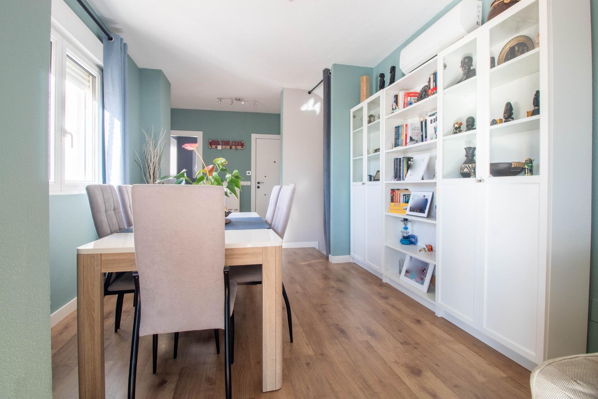 Resale - Villa -
San Miguel - Villamartín