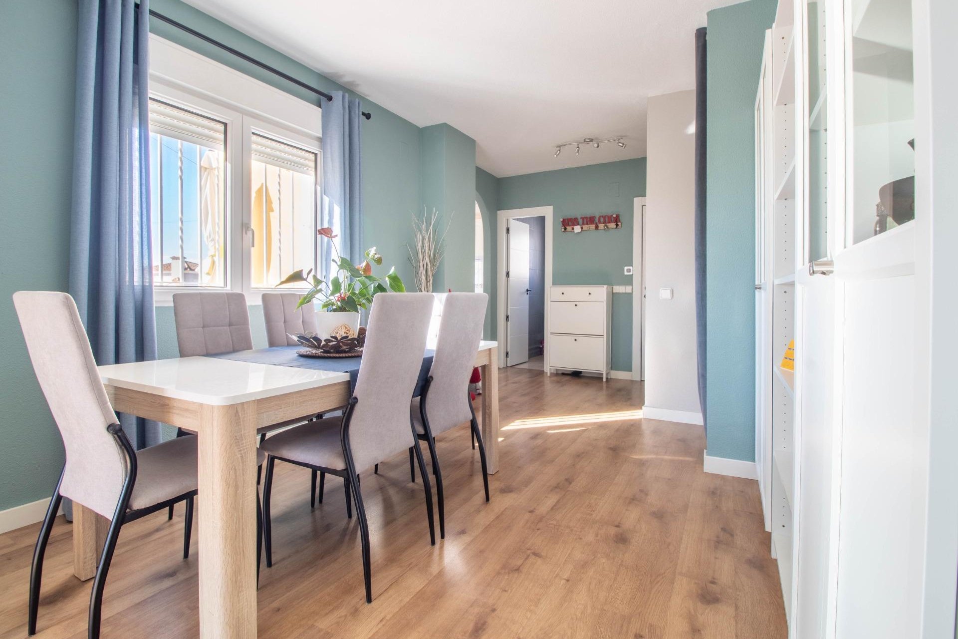 Resale - Villa -
San Miguel - Villamartín