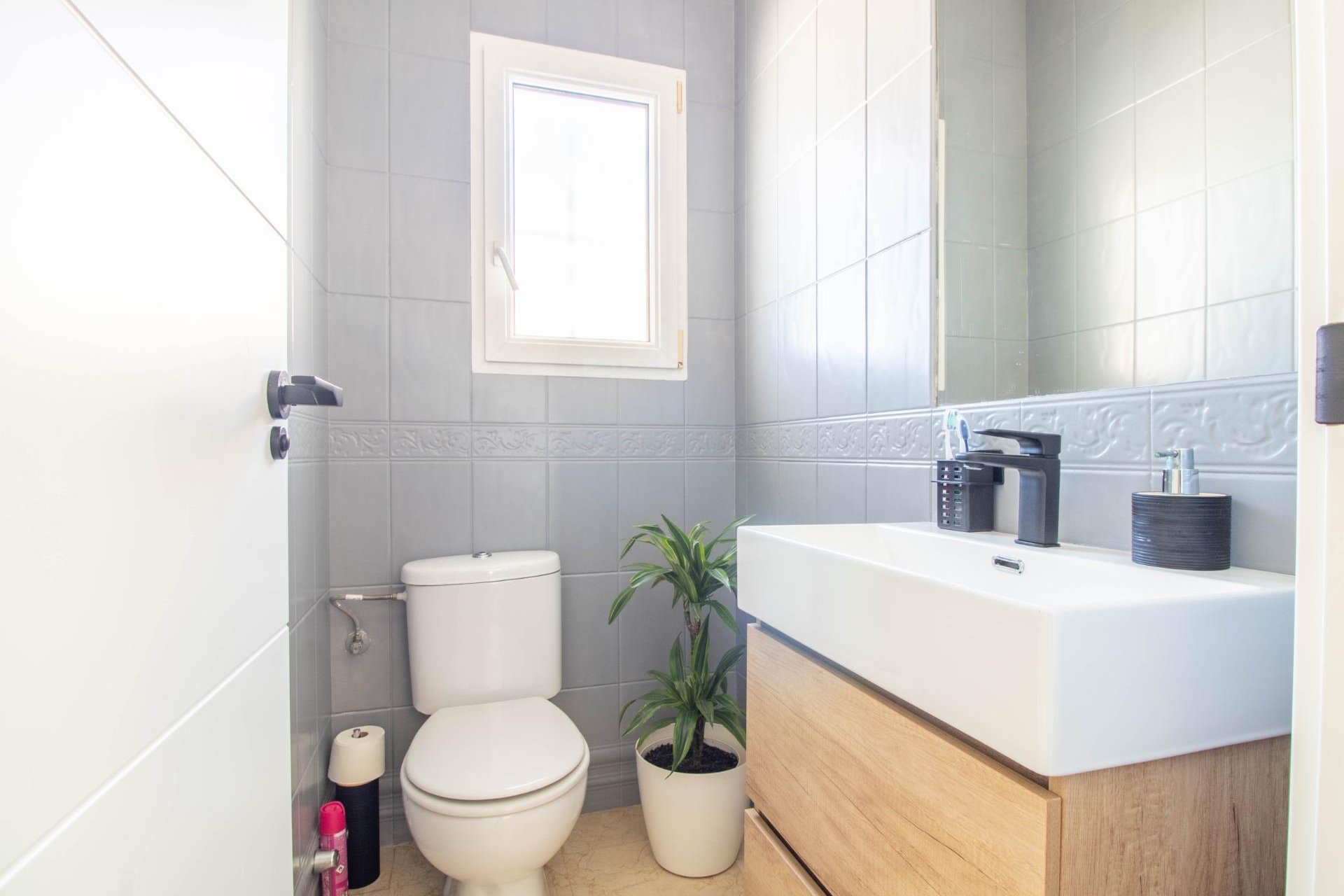 Resale - Villa -
San Miguel - Villamartín