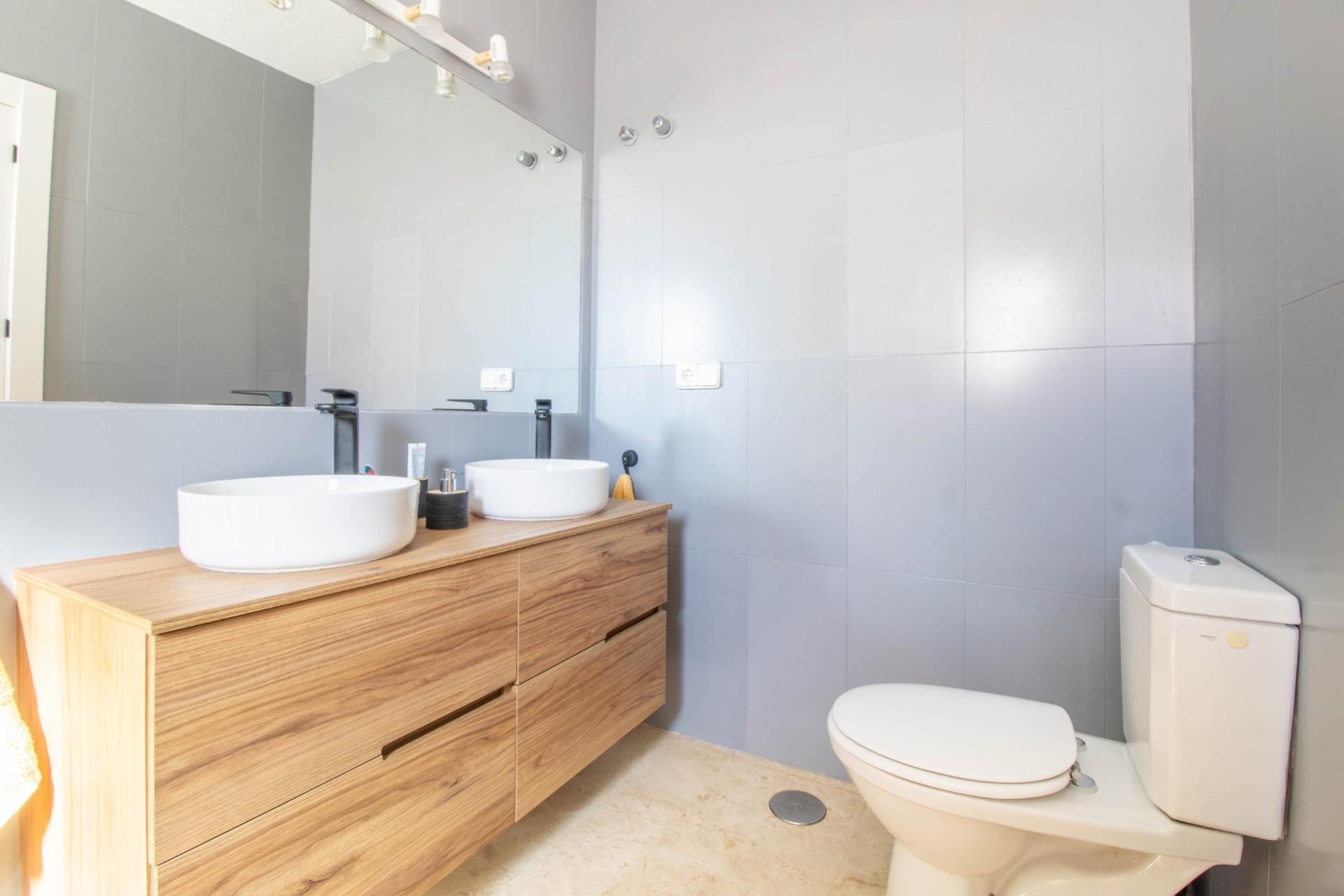 Resale - Villa -
San Miguel - Villamartín