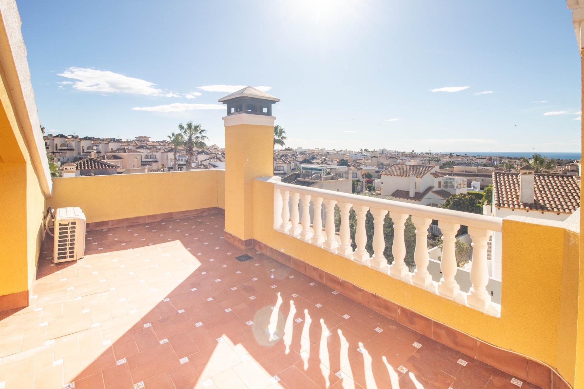 Resale - Villa -
San Miguel - Villamartín