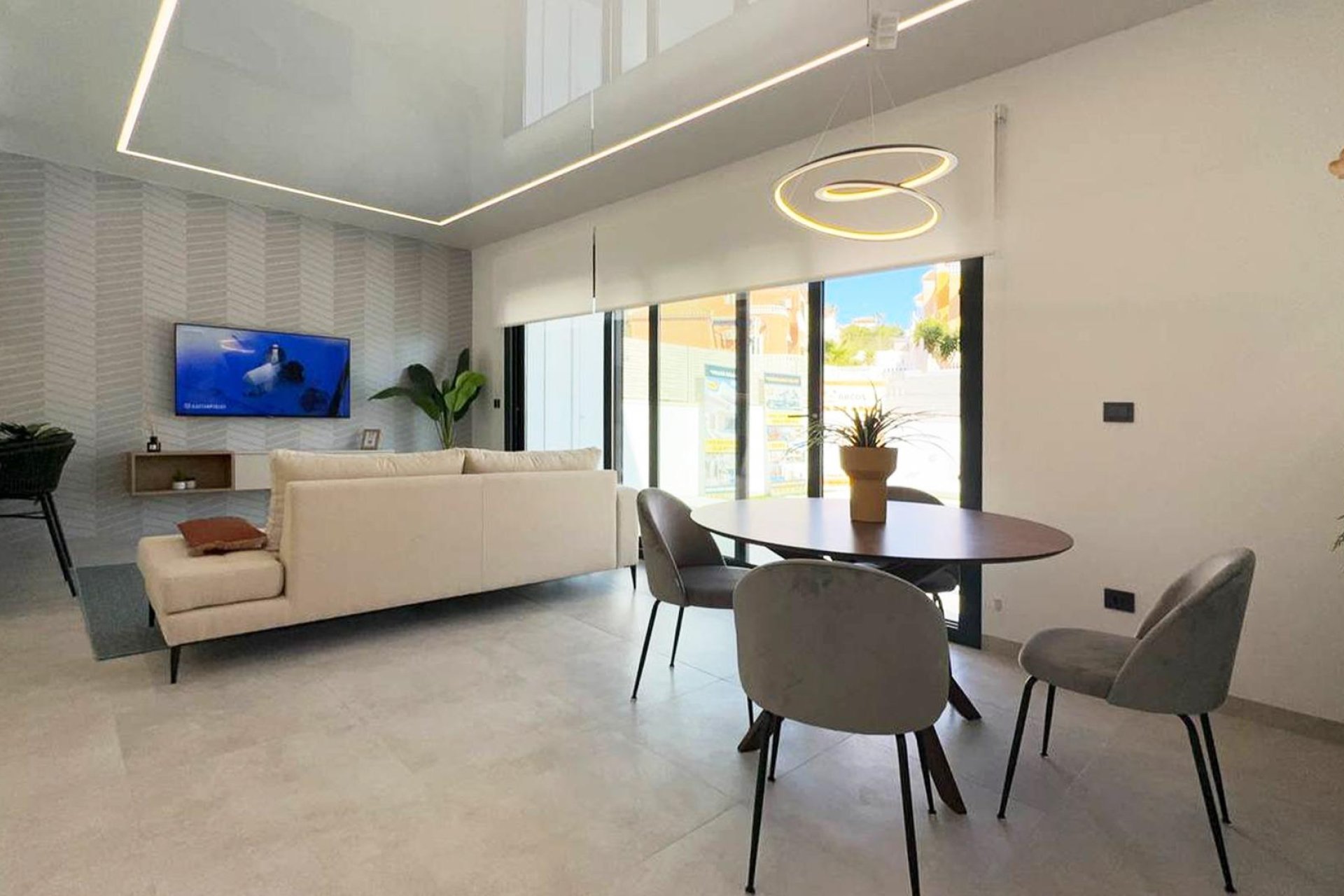 Resale - Villa -
San Miguel - Villamartín