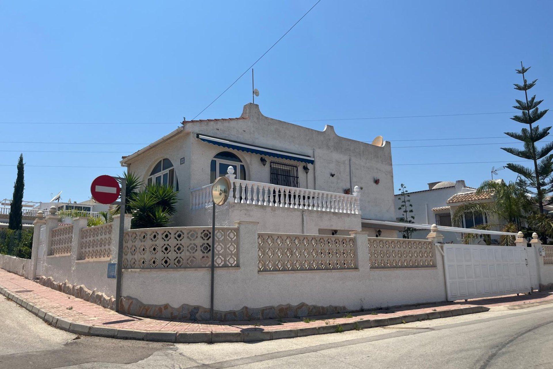 Resale - Villa -
San Miguel - Villamartín