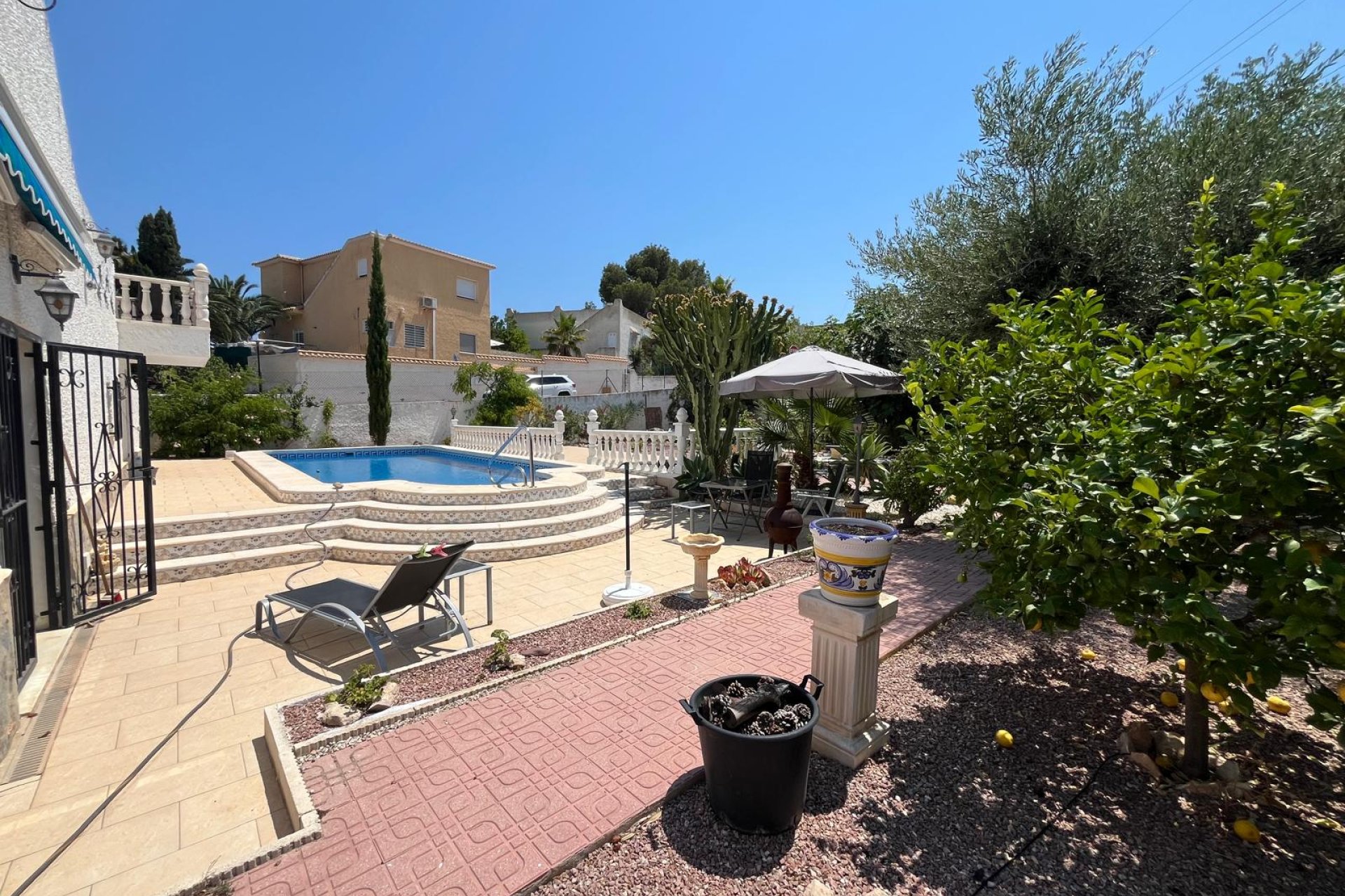 Resale - Villa -
San Miguel - Villamartín