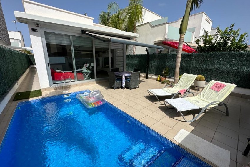 Resale - Villa -
San Pedro del Pinatar - Lo Pagan