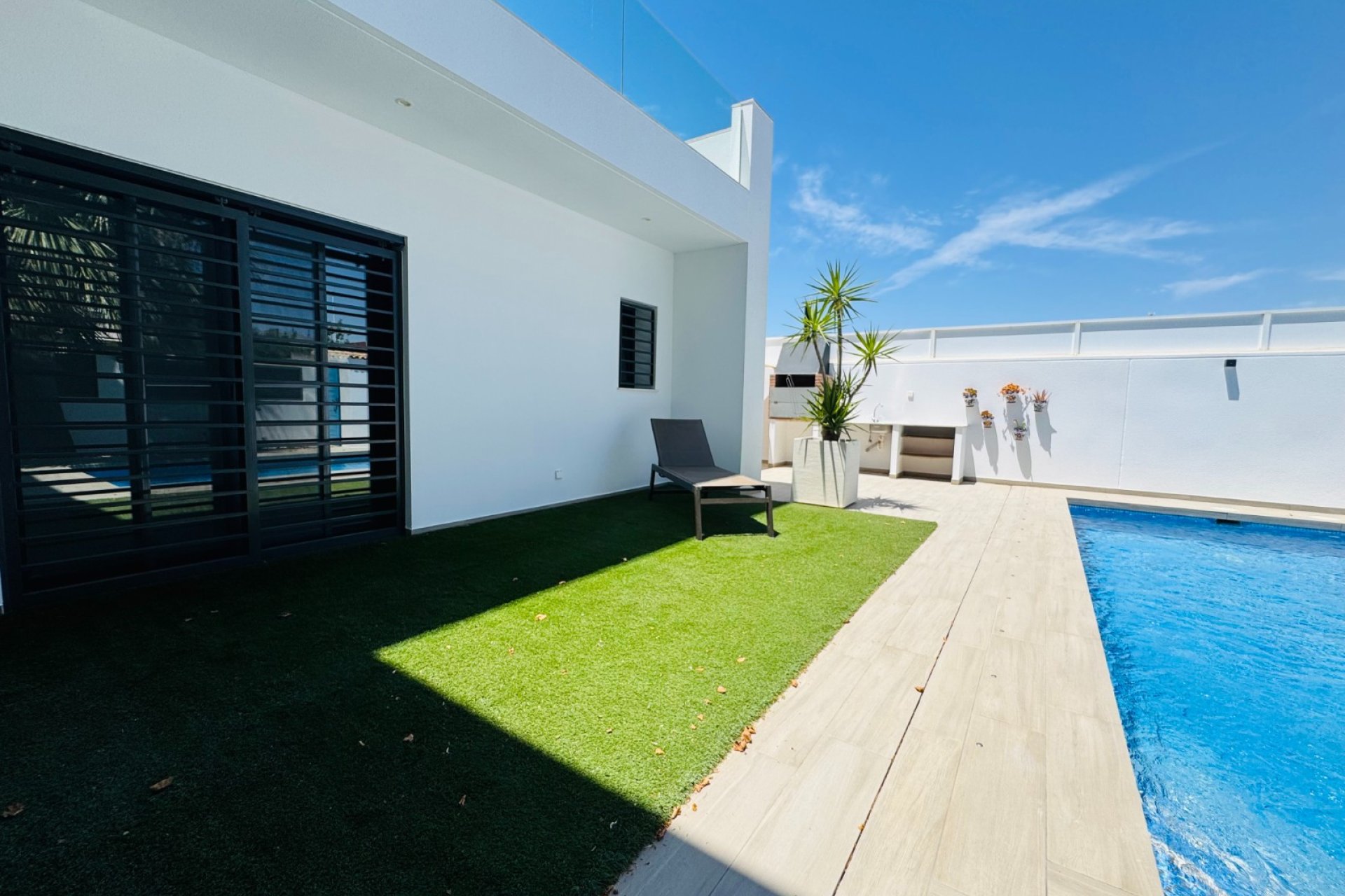 Resale - Villa -
San Pedro del Pinatar - Lo pagan