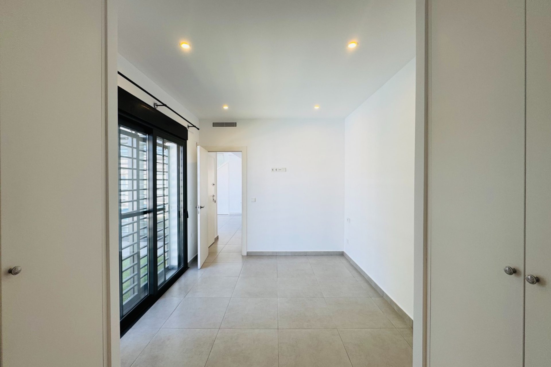 Resale - Villa -
San Pedro del Pinatar - Lo pagan
