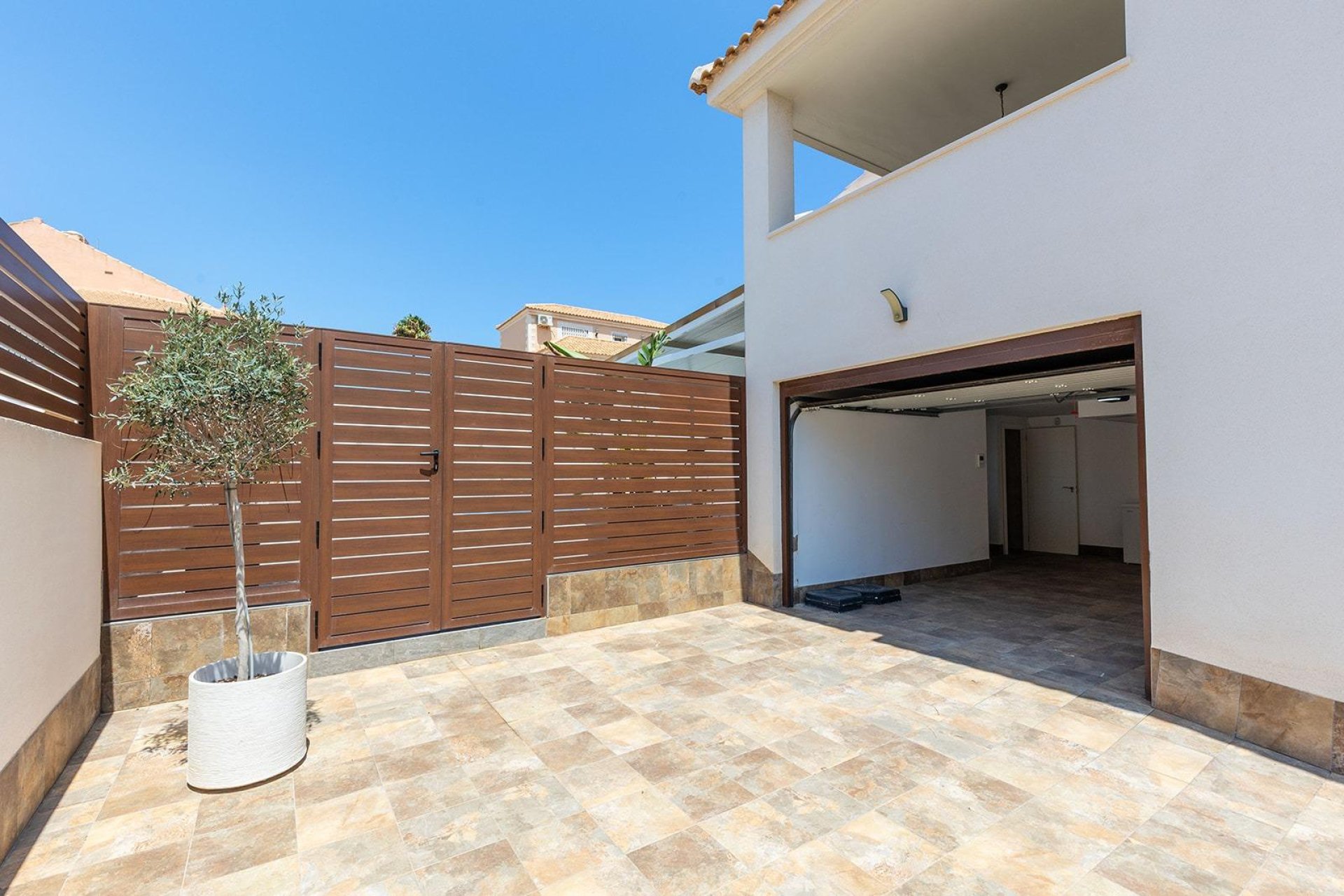 Resale - Villa -
Torrevieja - Aguas Nuevas
