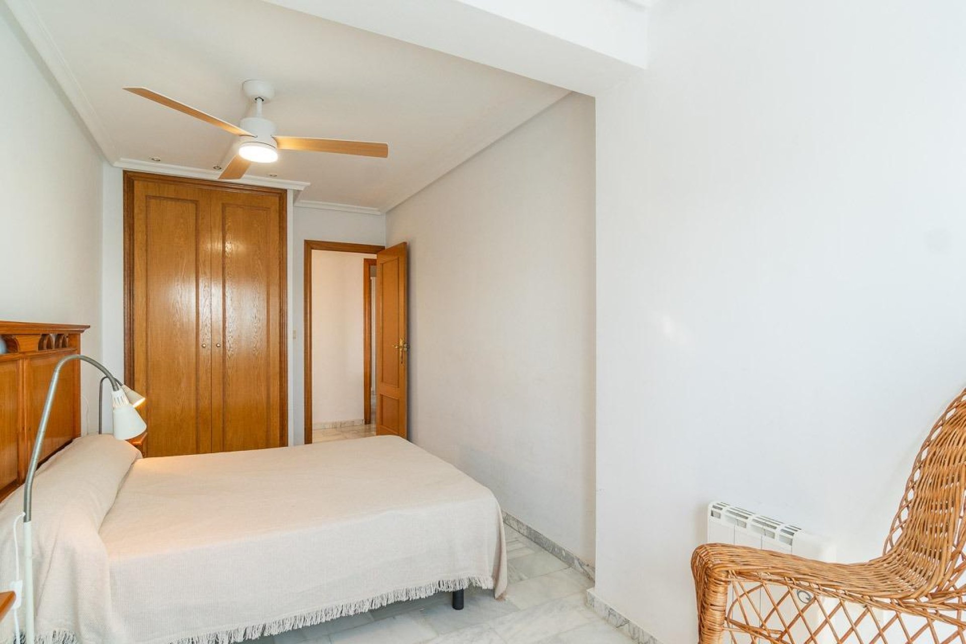 Resale - Villa -
Torrevieja - Cala de cabo cervera