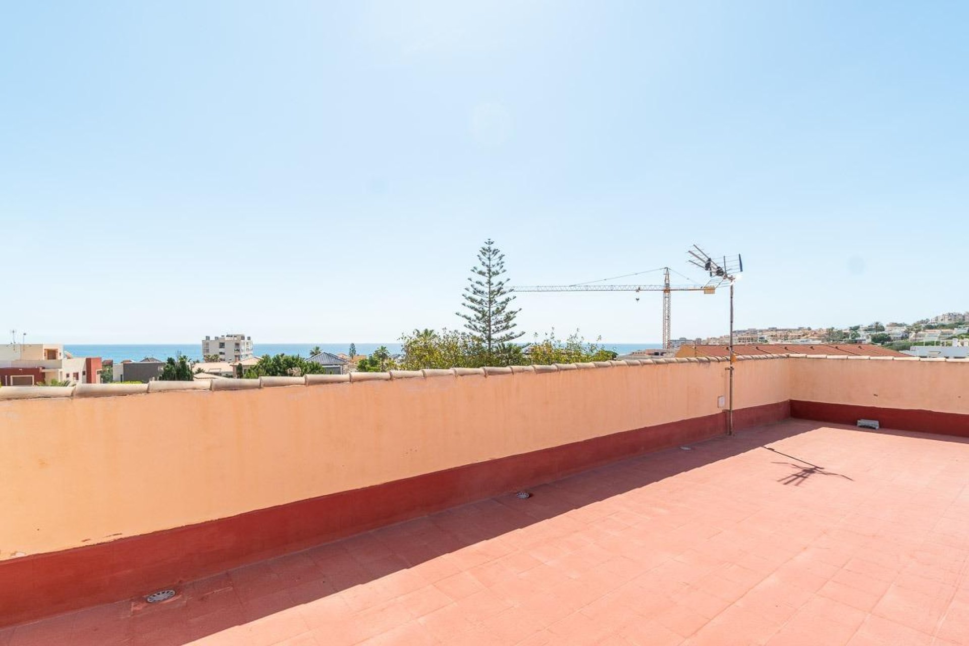 Resale - Villa -
Torrevieja - Cala de cabo cervera