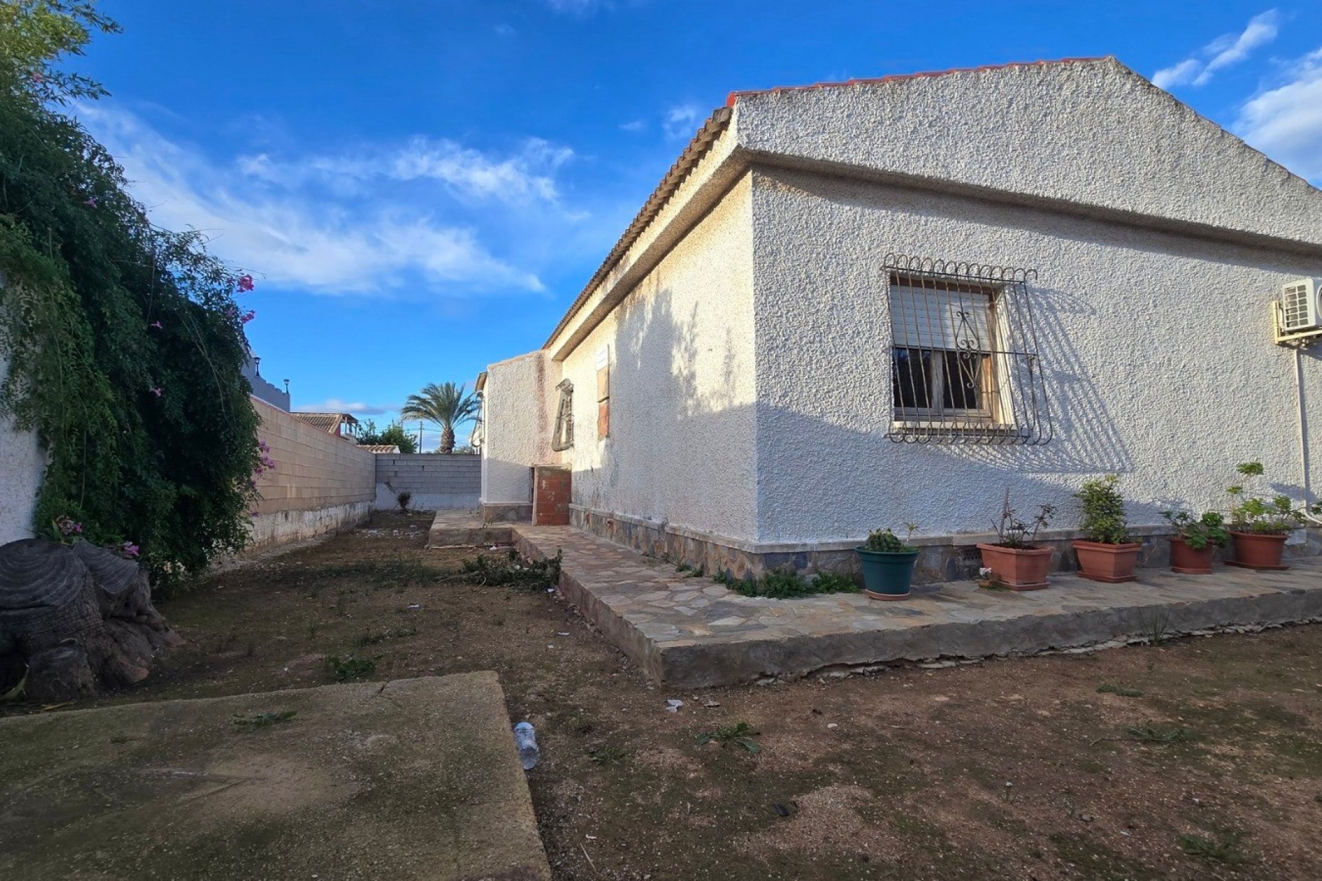 Resale - Villa -
Torrevieja - El Chaparal