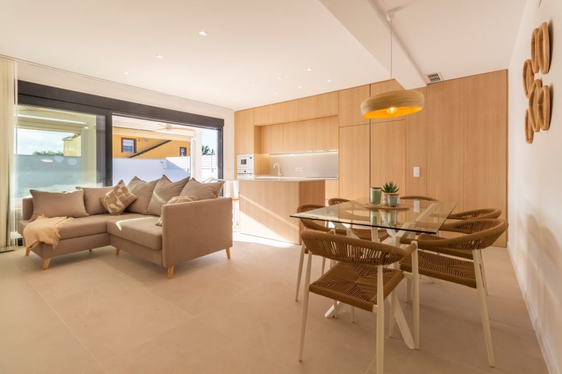 Resale - Villa -
Torrevieja - La Siesta - El Salado - Torreta