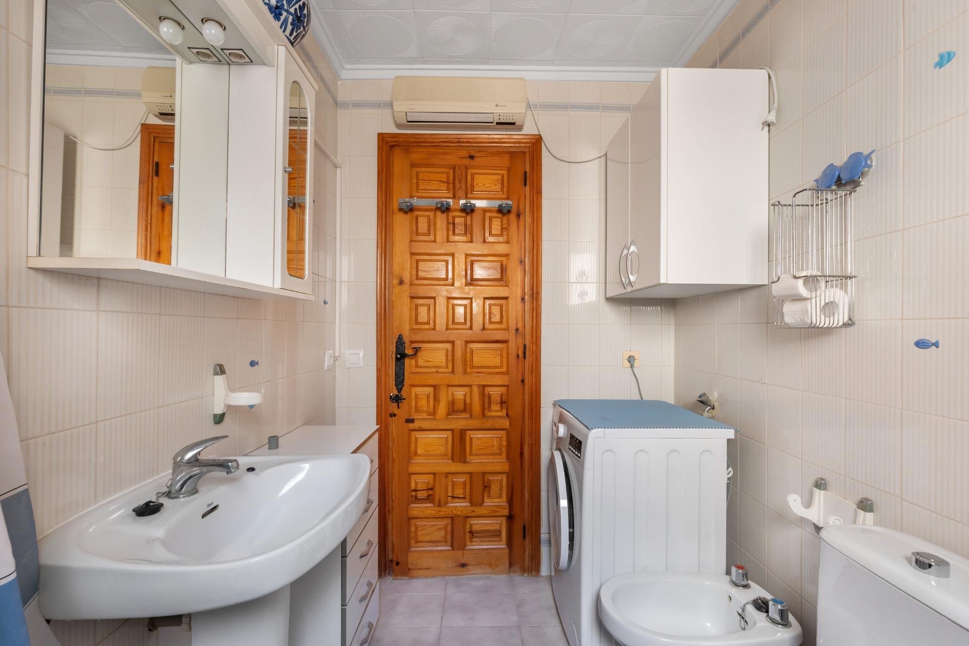 Resale - Villa -
Torrevieja - La siesta