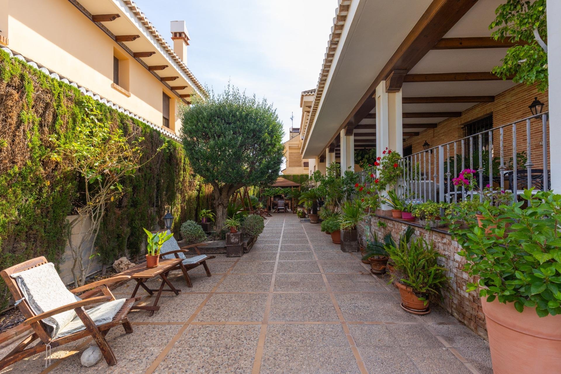 Resale - Villa -
Torrevieja - La veleta