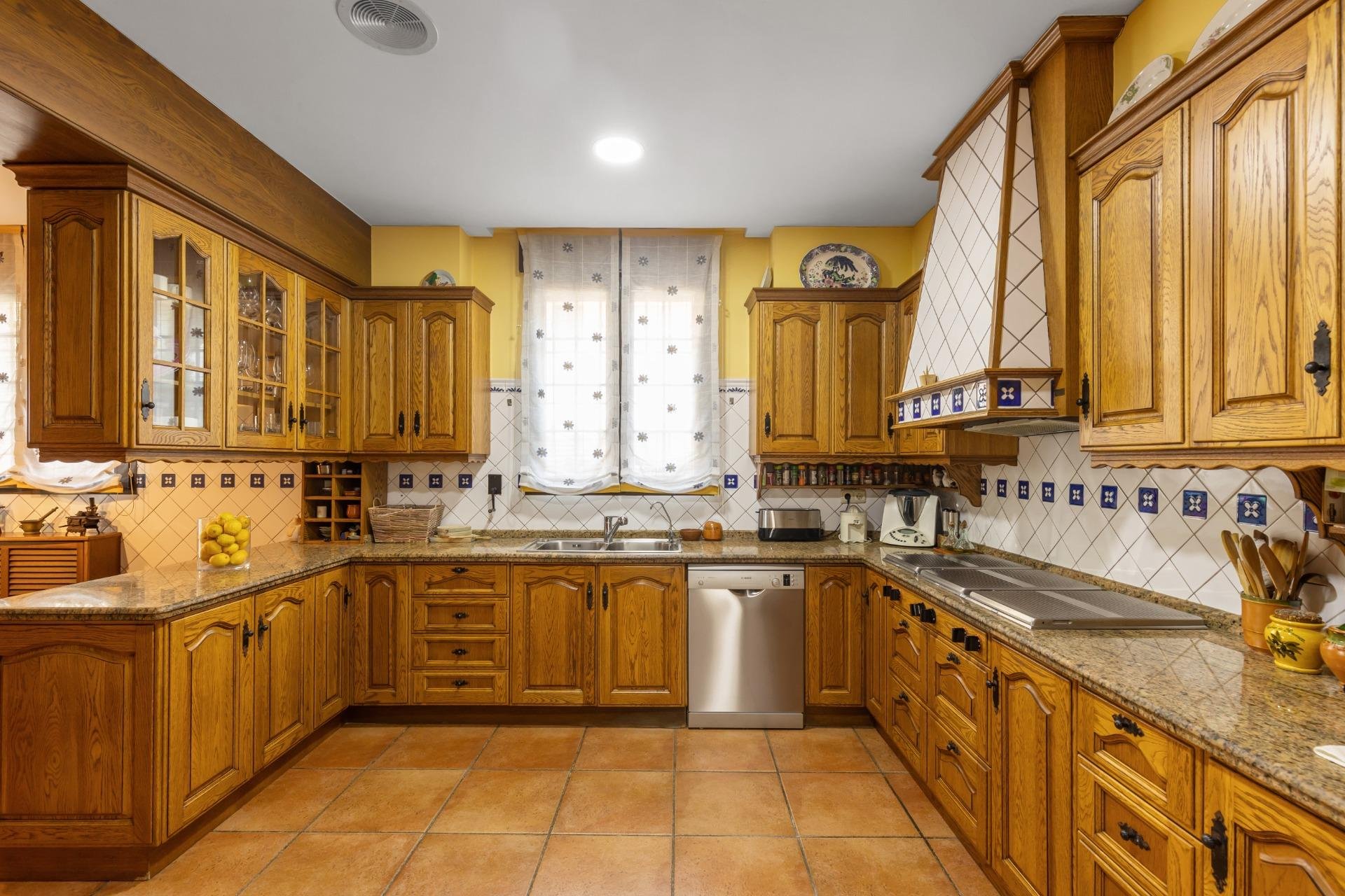 Resale - Villa -
Torrevieja - La veleta