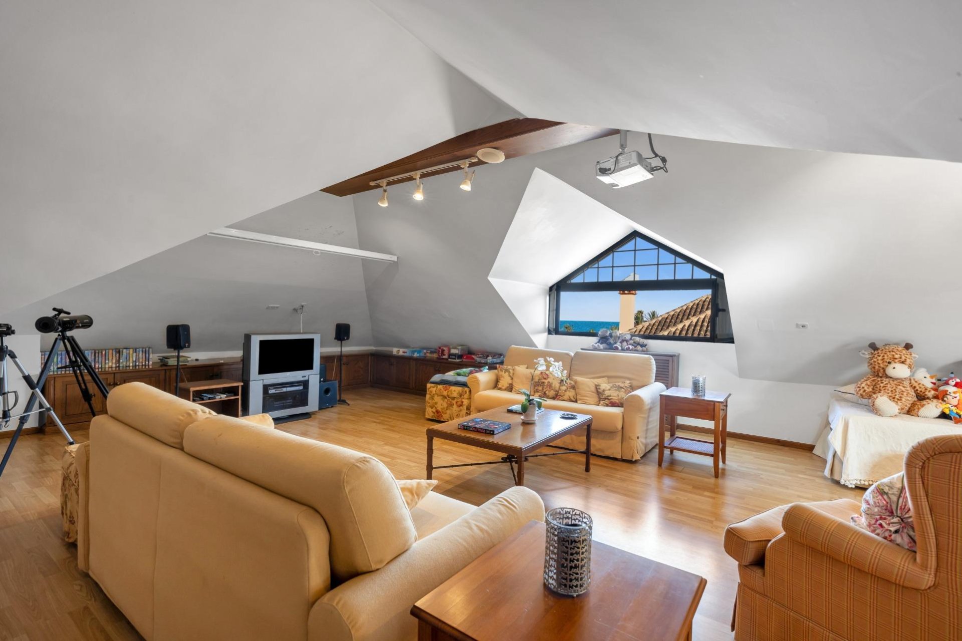 Resale - Villa -
Torrevieja - La veleta