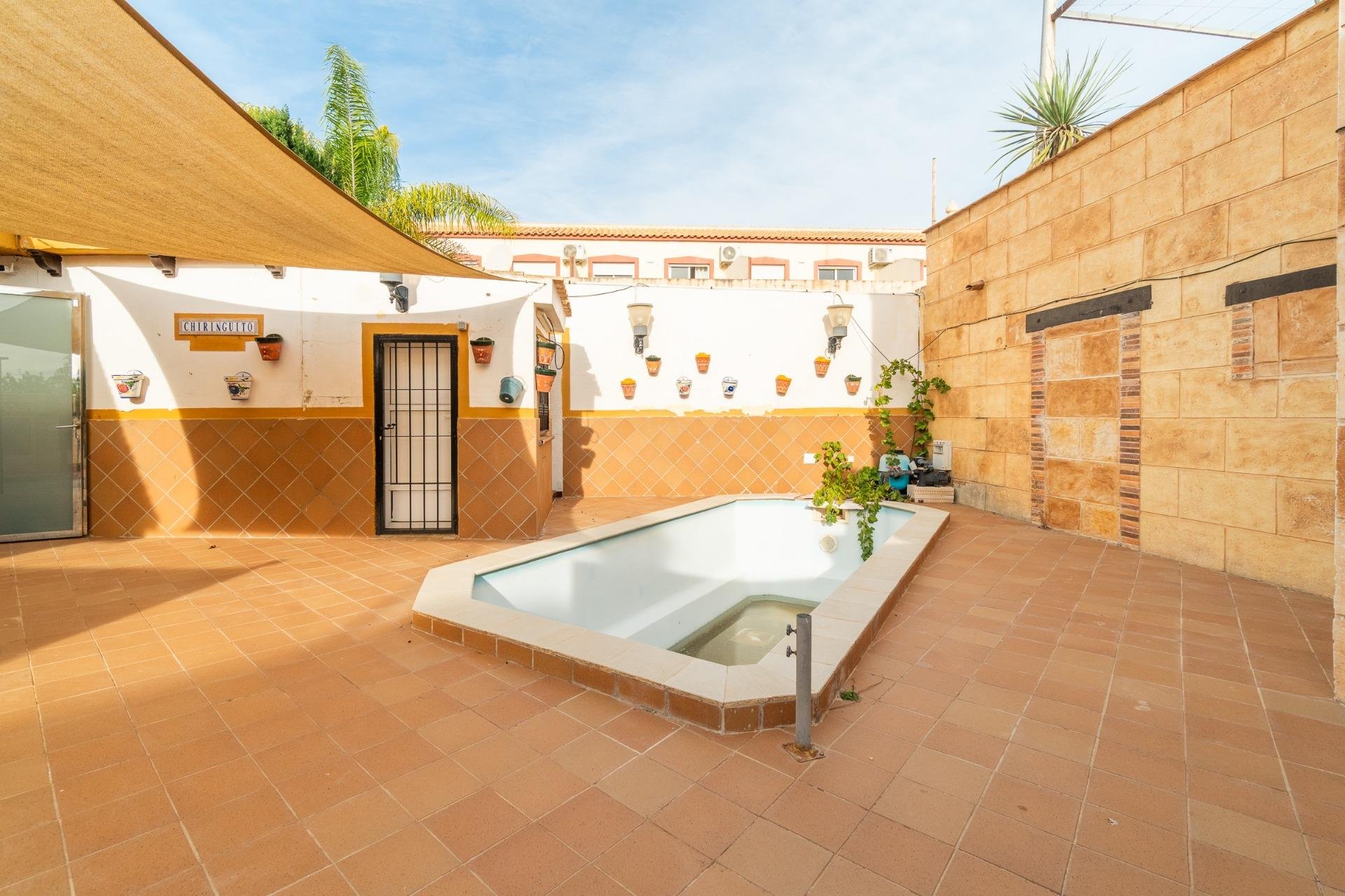 Resale - Villa -
Torrevieja - Los Altos