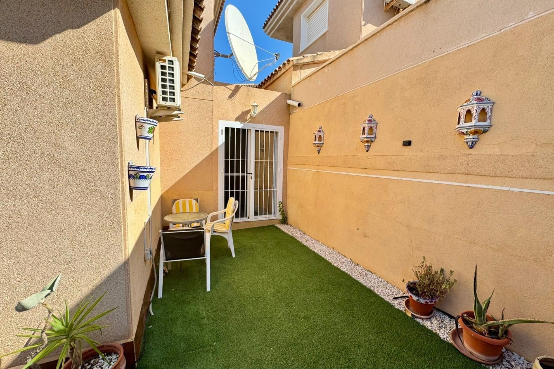Resale - Villa -
Torrevieja - Los Altos