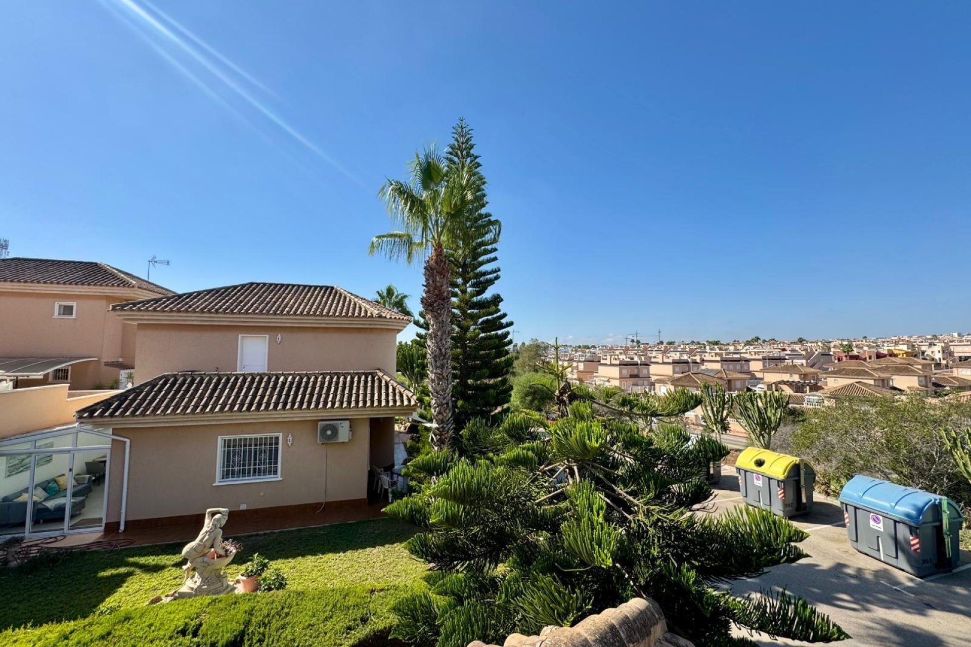 Resale - Villa -
Torrevieja - Los Altos