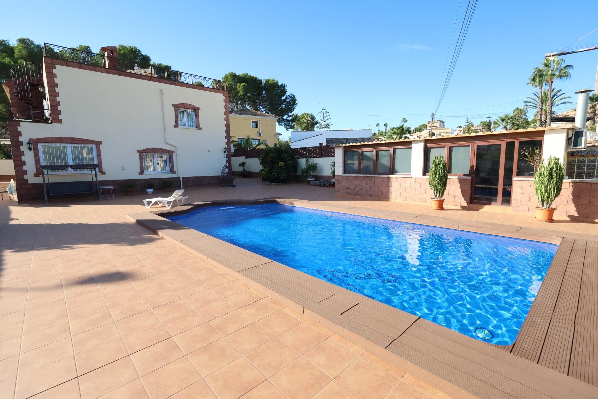 Resale - Villa -
Torrevieja - Los Balcones