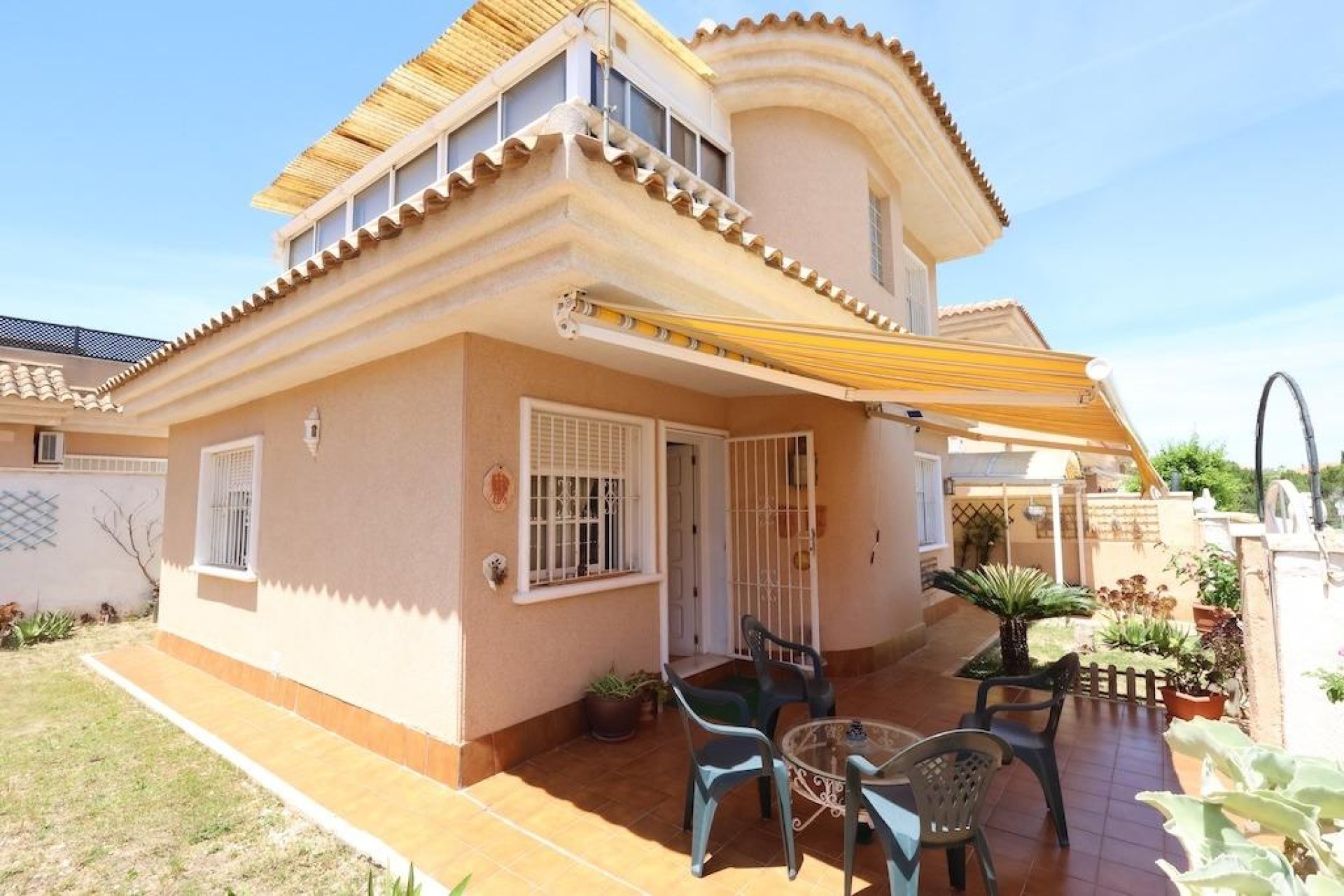 Resale - Villa -
Torrevieja - Los Balcones