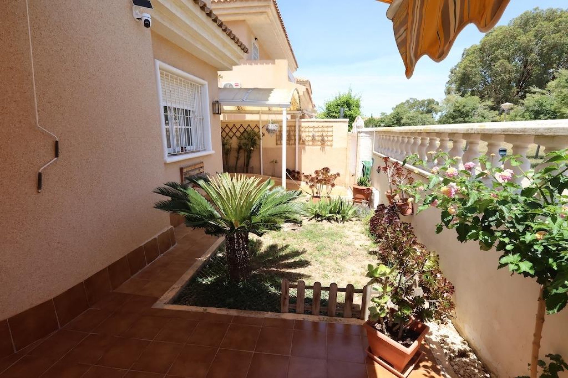 Resale - Villa -
Torrevieja - Los Balcones