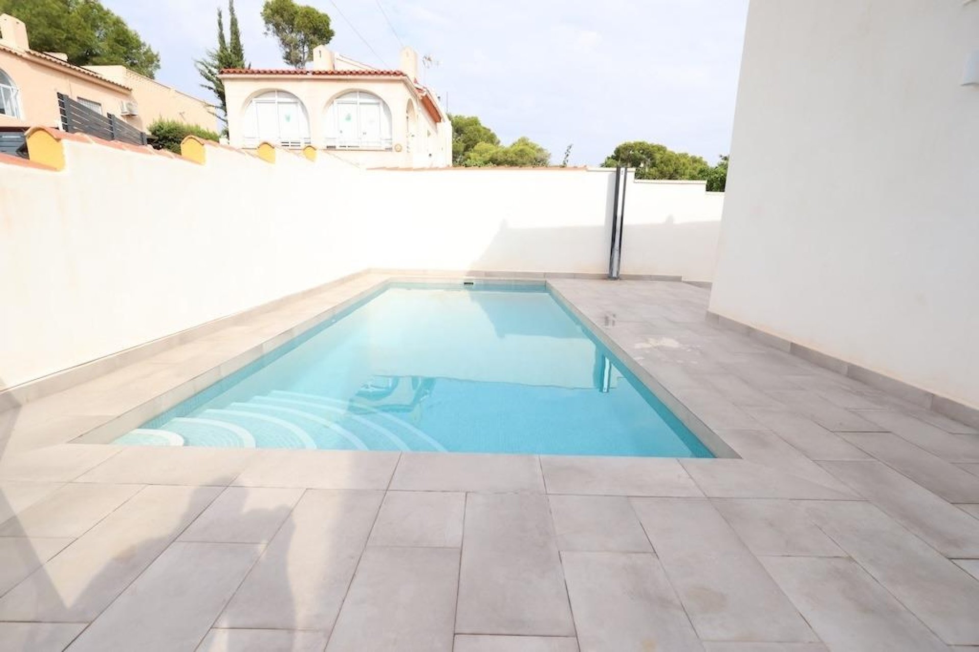 Resale - Villa -
Torrevieja - Los Balcones