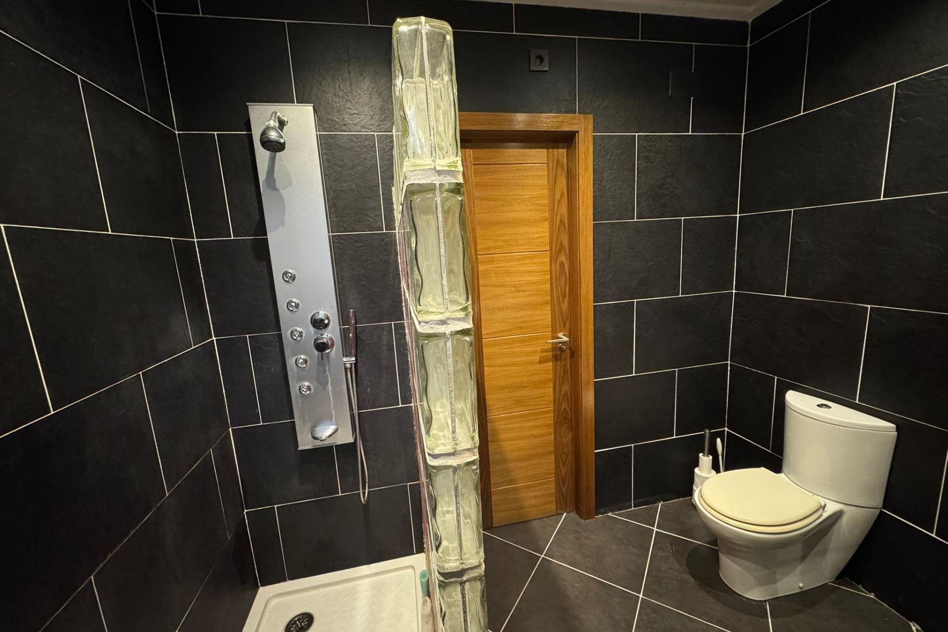 Resale - Villa -
Torrevieja - San luis