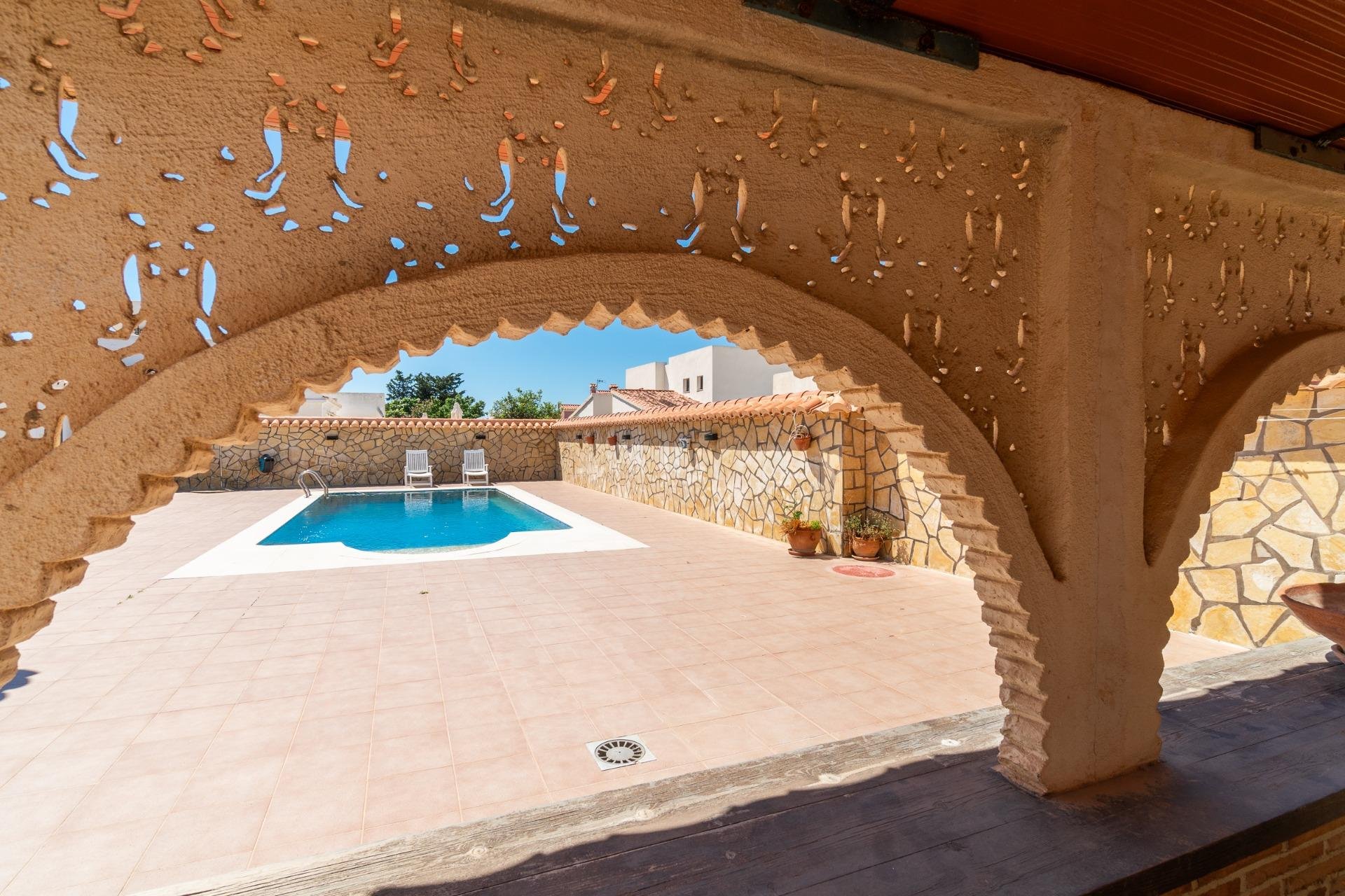 Resale - Villa -
Torrevieja - Torreta florida