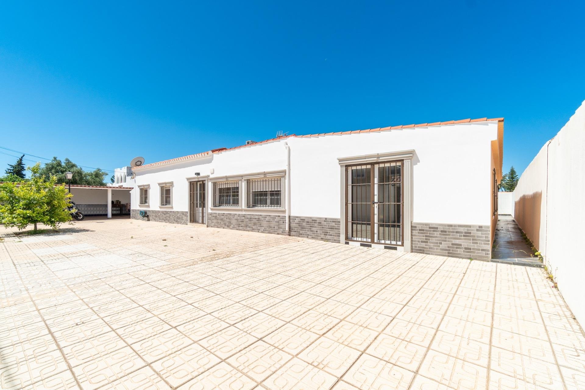 Resale - Villa -
Torrevieja - Torreta florida