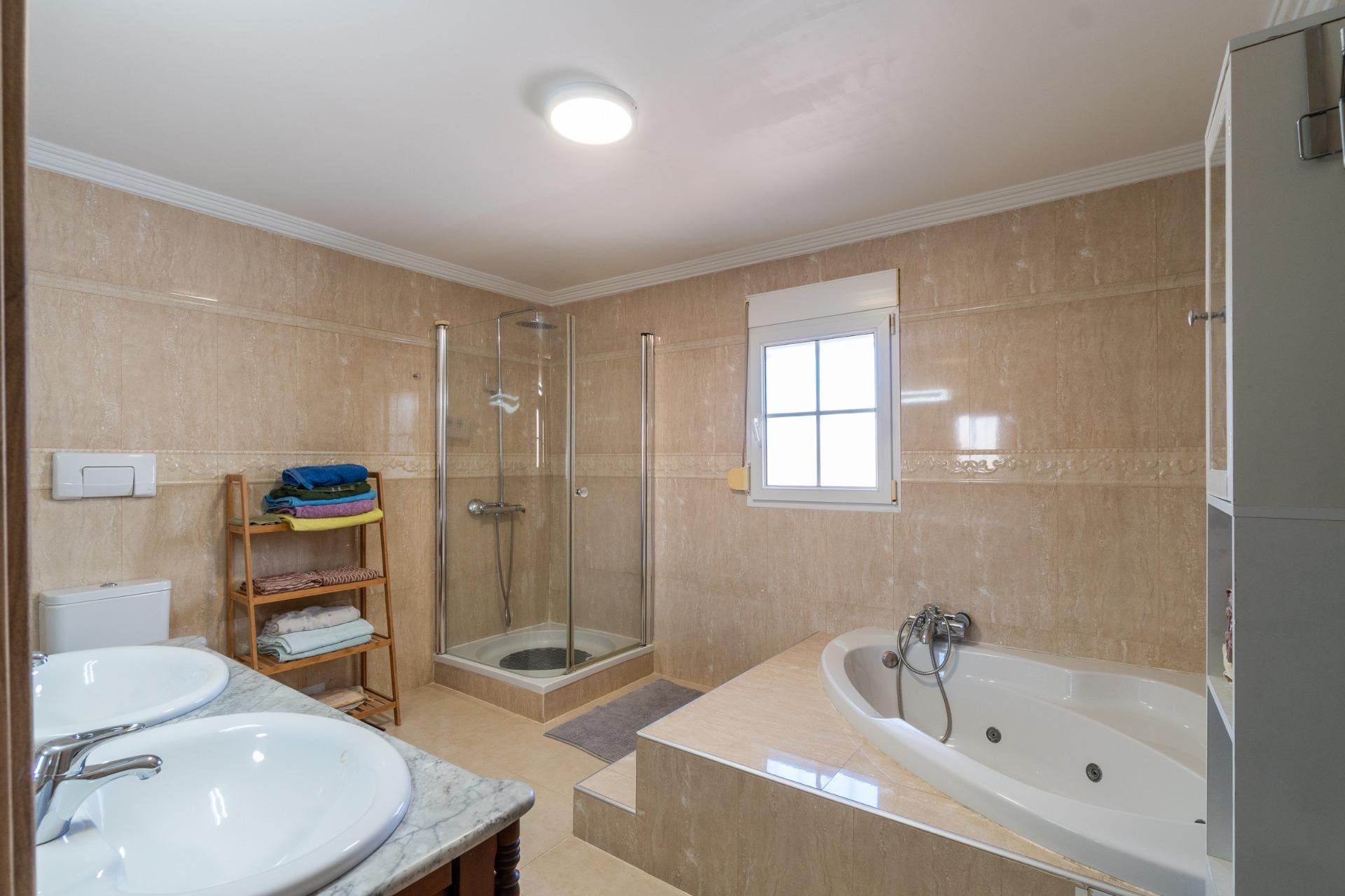 Resale - Villa -
Torrevieja - Torreta florida