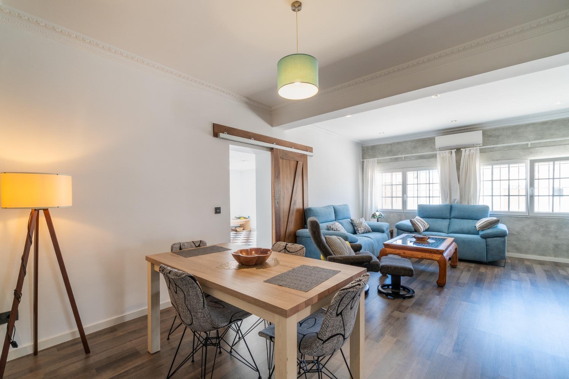 Resale - Villa -
Torrevieja - Torreta florida