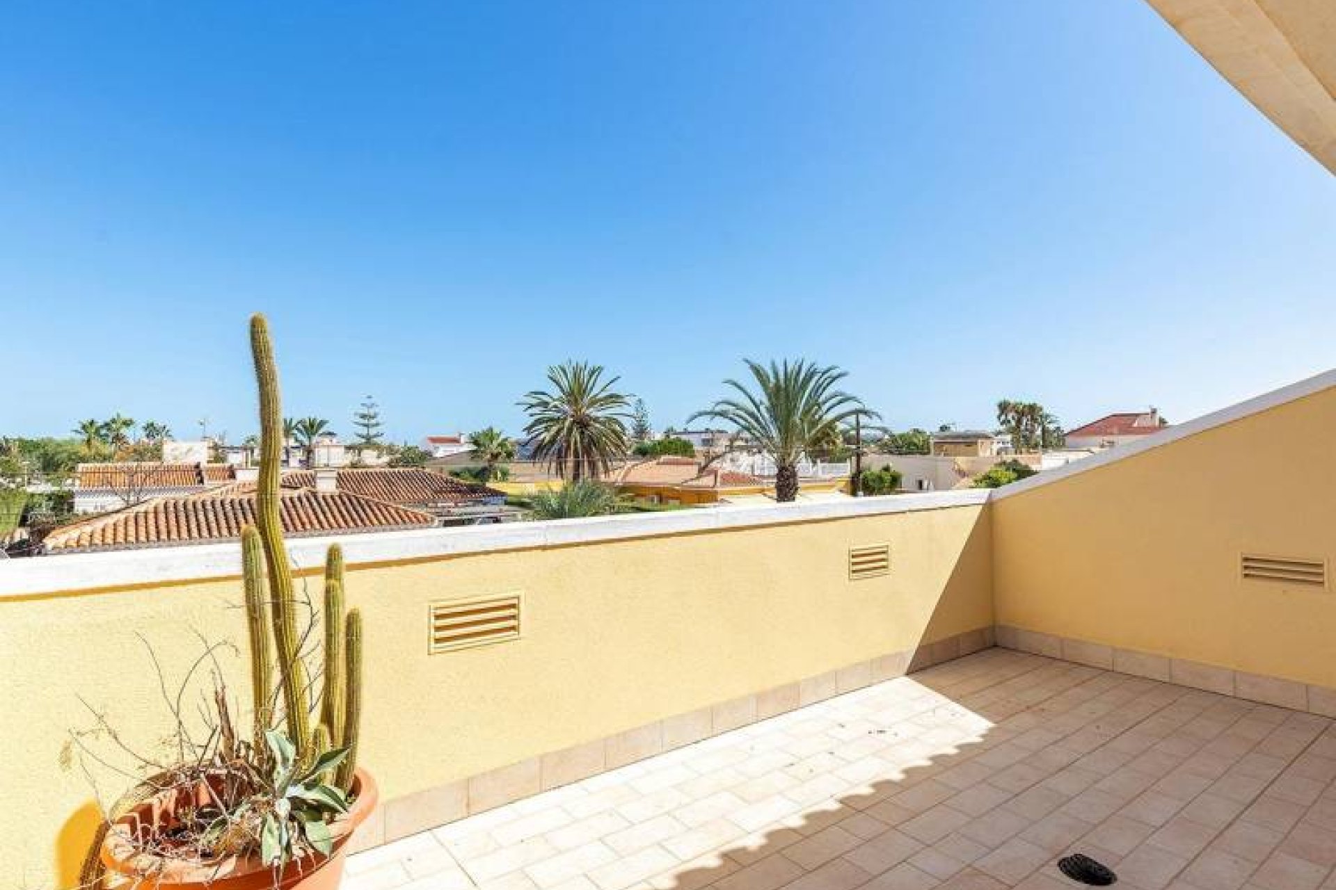 Resale - Villa -
Torrevieja - Torreta Florida