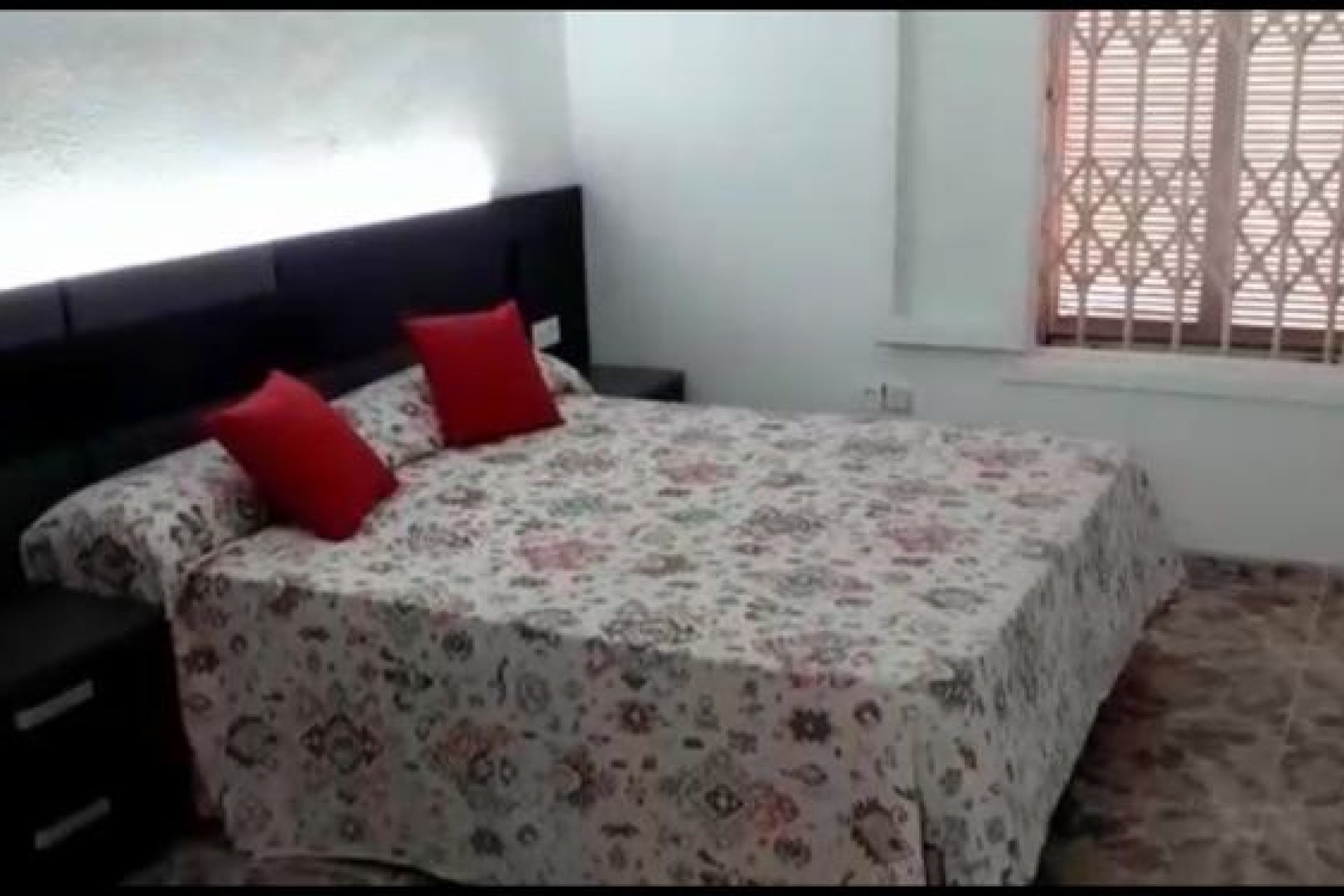 Resale - Villa -
Torrevieja