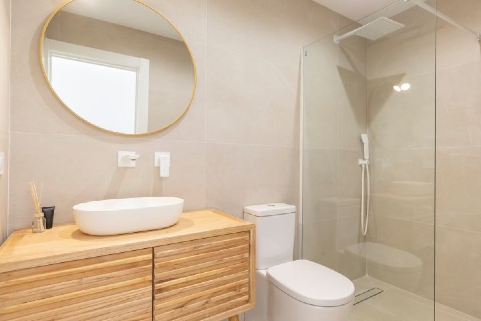 Resale - Villa -
Torrevieja