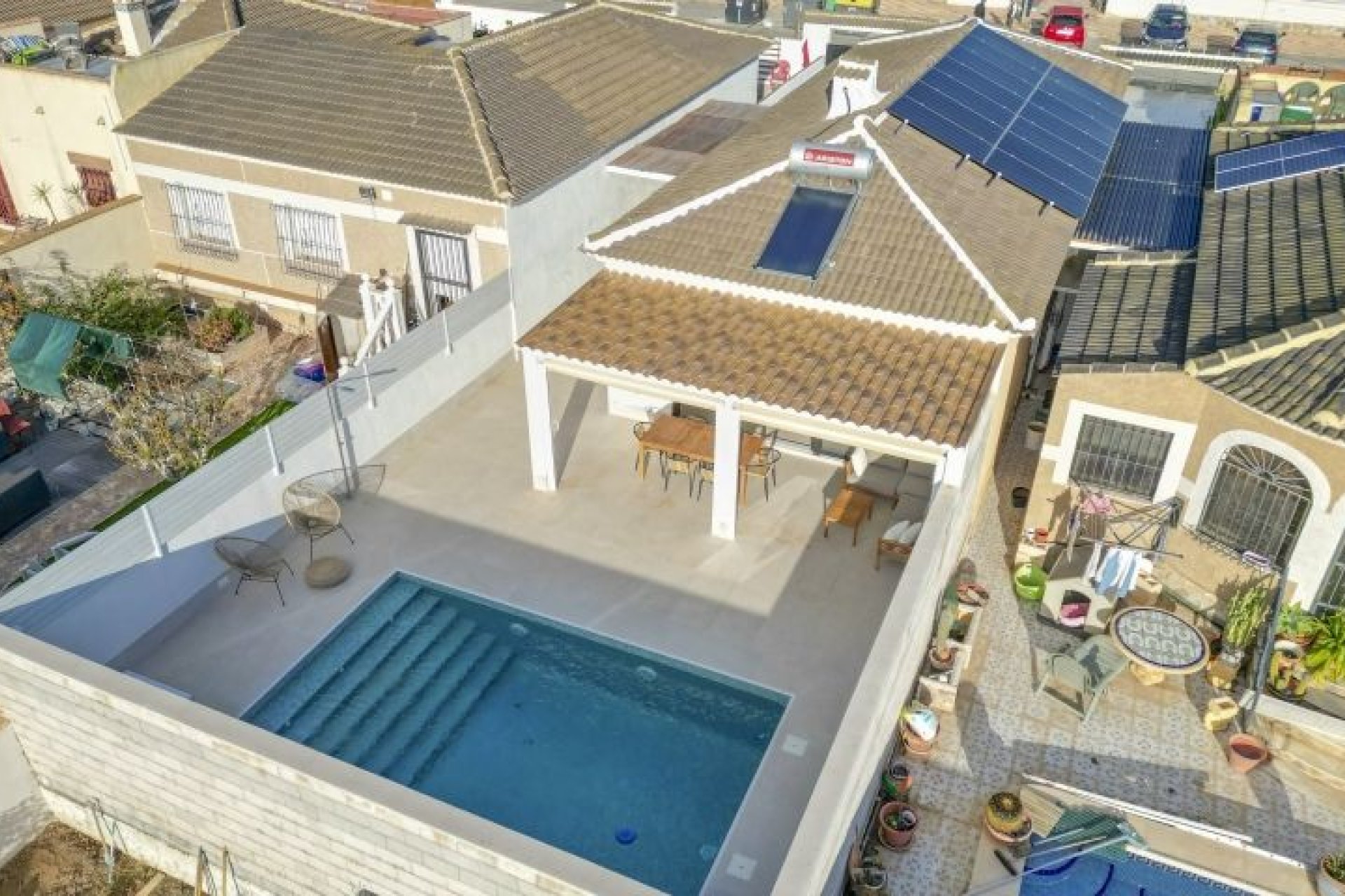 Resale - Villa -
Torrevieja