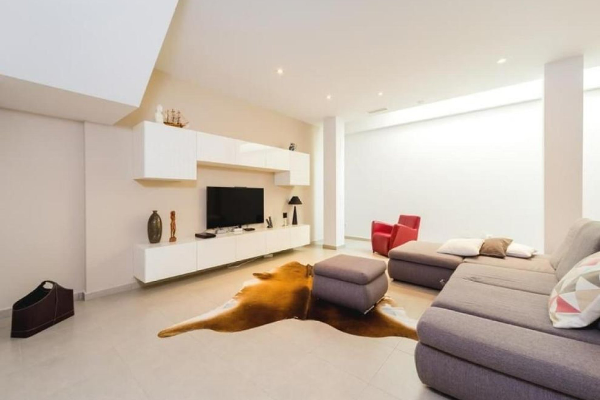 Resale - Villa -
Torrevieja