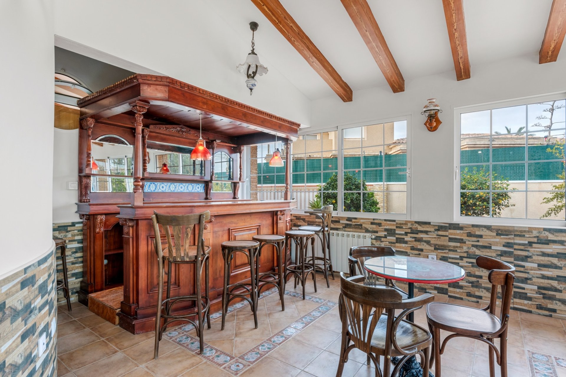 Resale - Villa -
Torrevieja