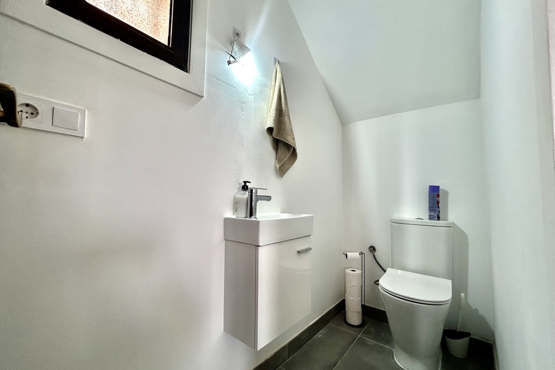 Resale - Villa -
Villamartin - Blue Lagoon
