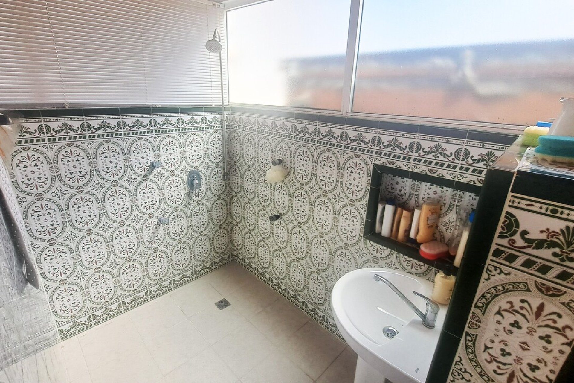 Resale - Villa -
Villamartin - El Presidente