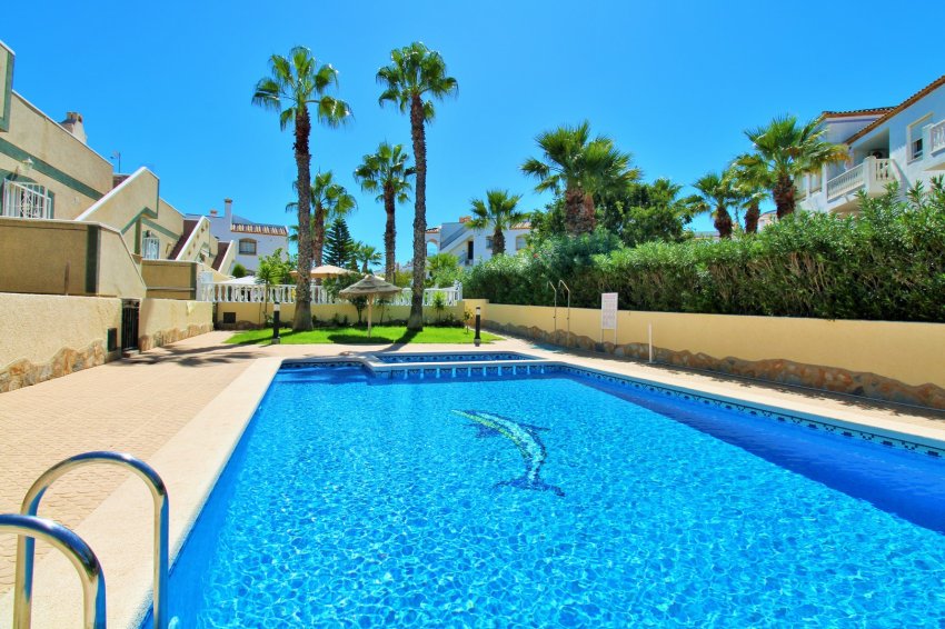 Resale - Villa -
Villamartin - Las Violetas