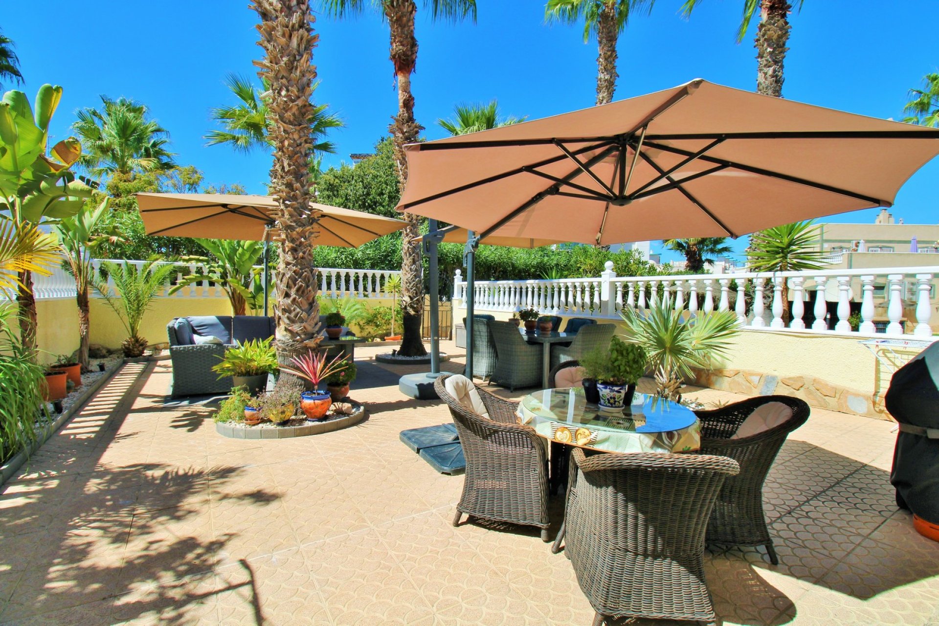 Resale - Villa -
Villamartin - Las Violetas